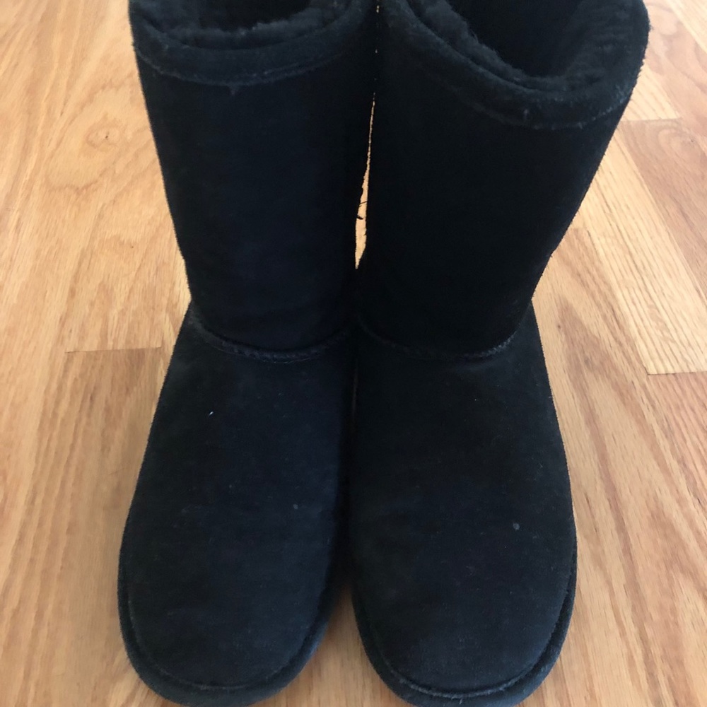Black Bearpaw Boots